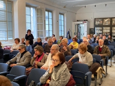 La sala dell'Isrec di Parma in occasione della conferenza della Dante del 13 novembre 2023