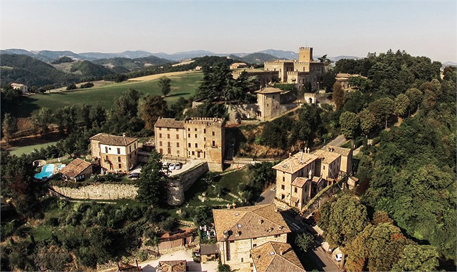 Panoramica sul Castello di Tabiano. Per gentile concessione del sito Castelli del Ducato di Parma, Piacenza e Pontremoli